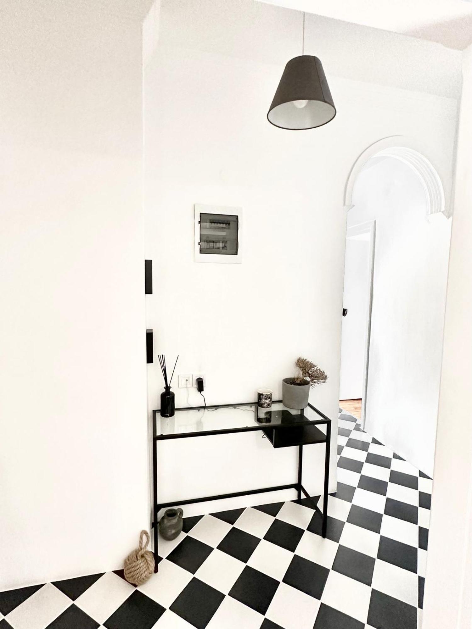 Spacious 82 M2 Two Bedroom Classy Apartment Near City Center Salonicco Esterno foto